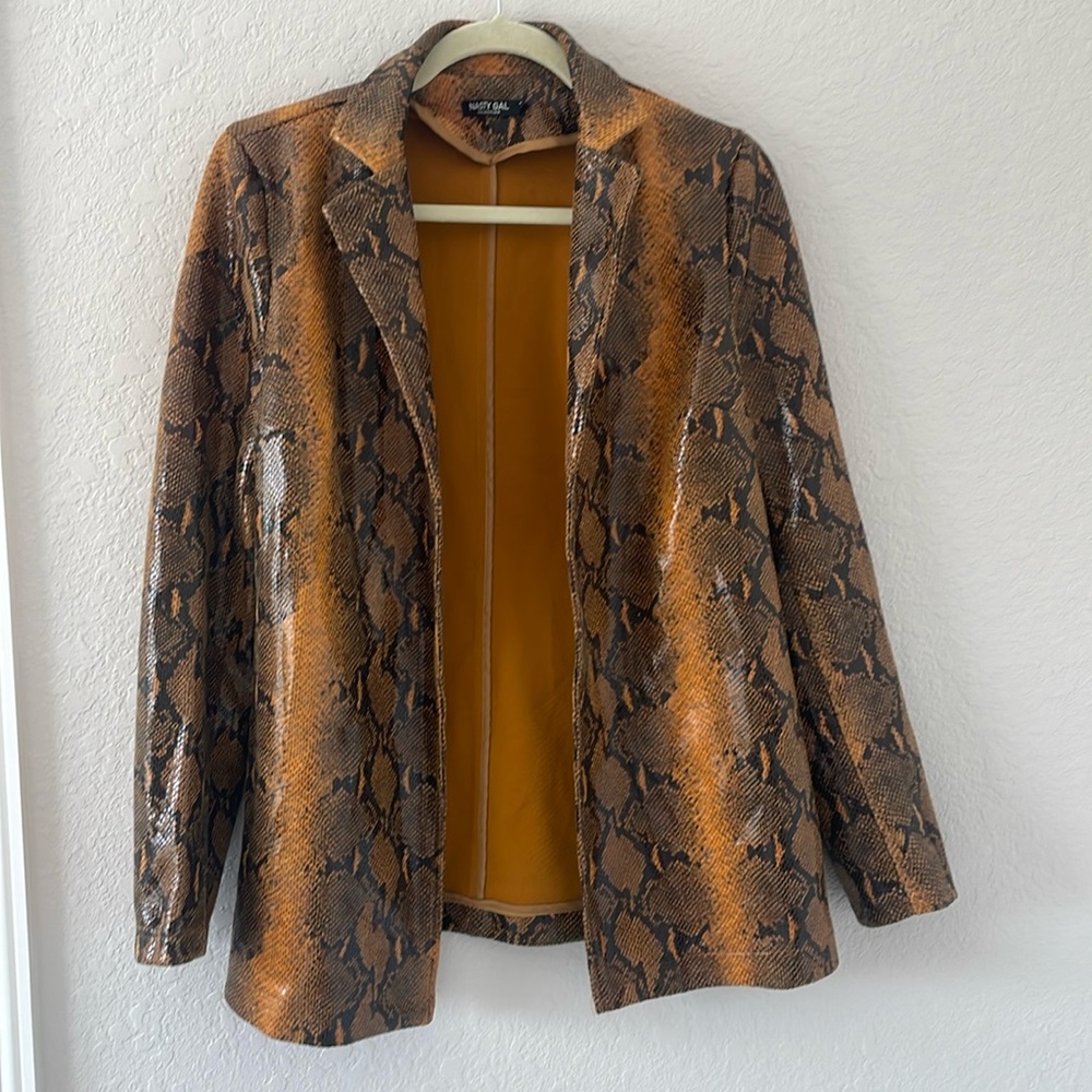 LIKE NEW Nasty Gal Faux Snakeskin Jacket Sz 4